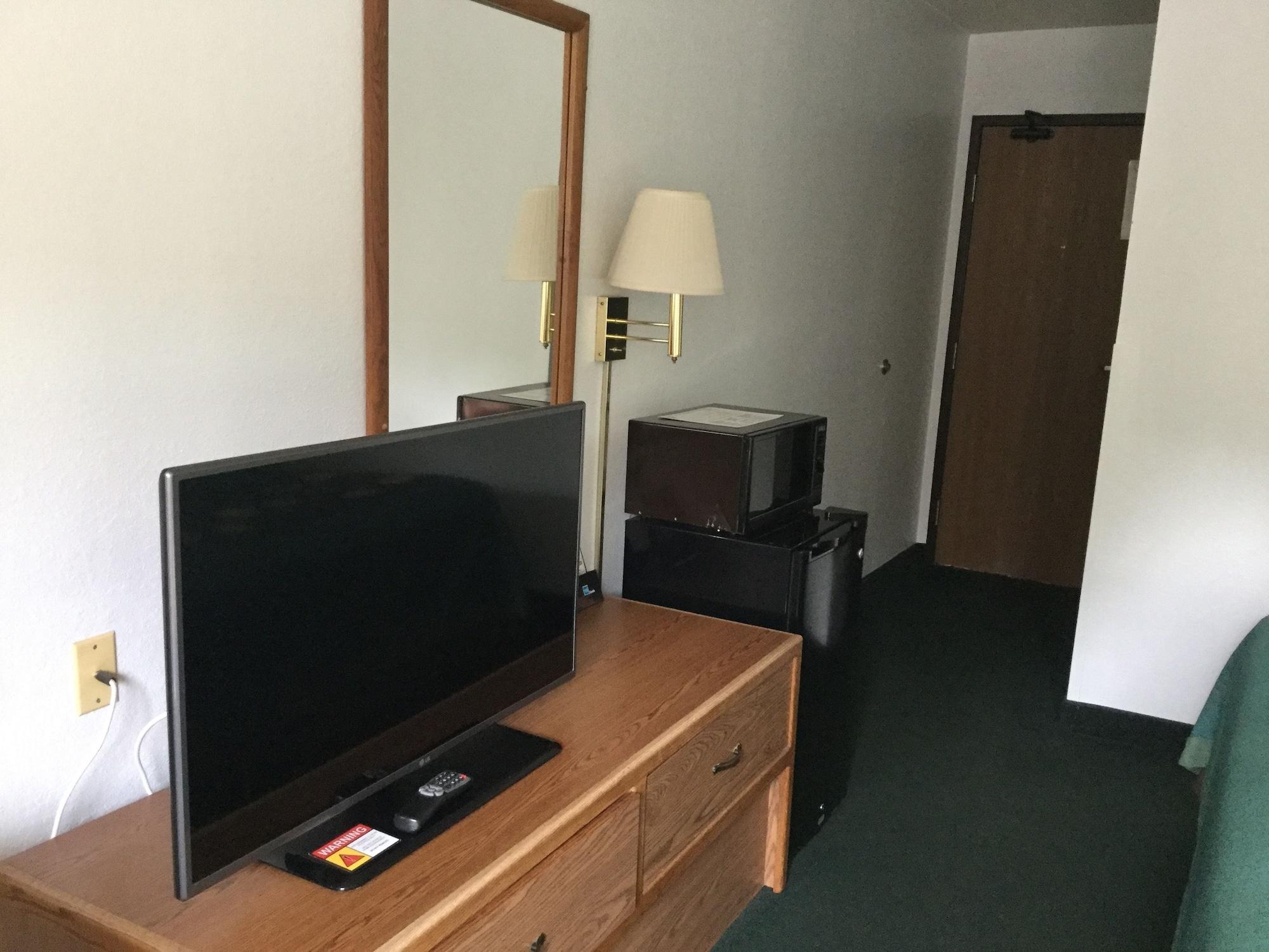 Super 8 By Wyndham New Stanton Hotel Luaran gambar