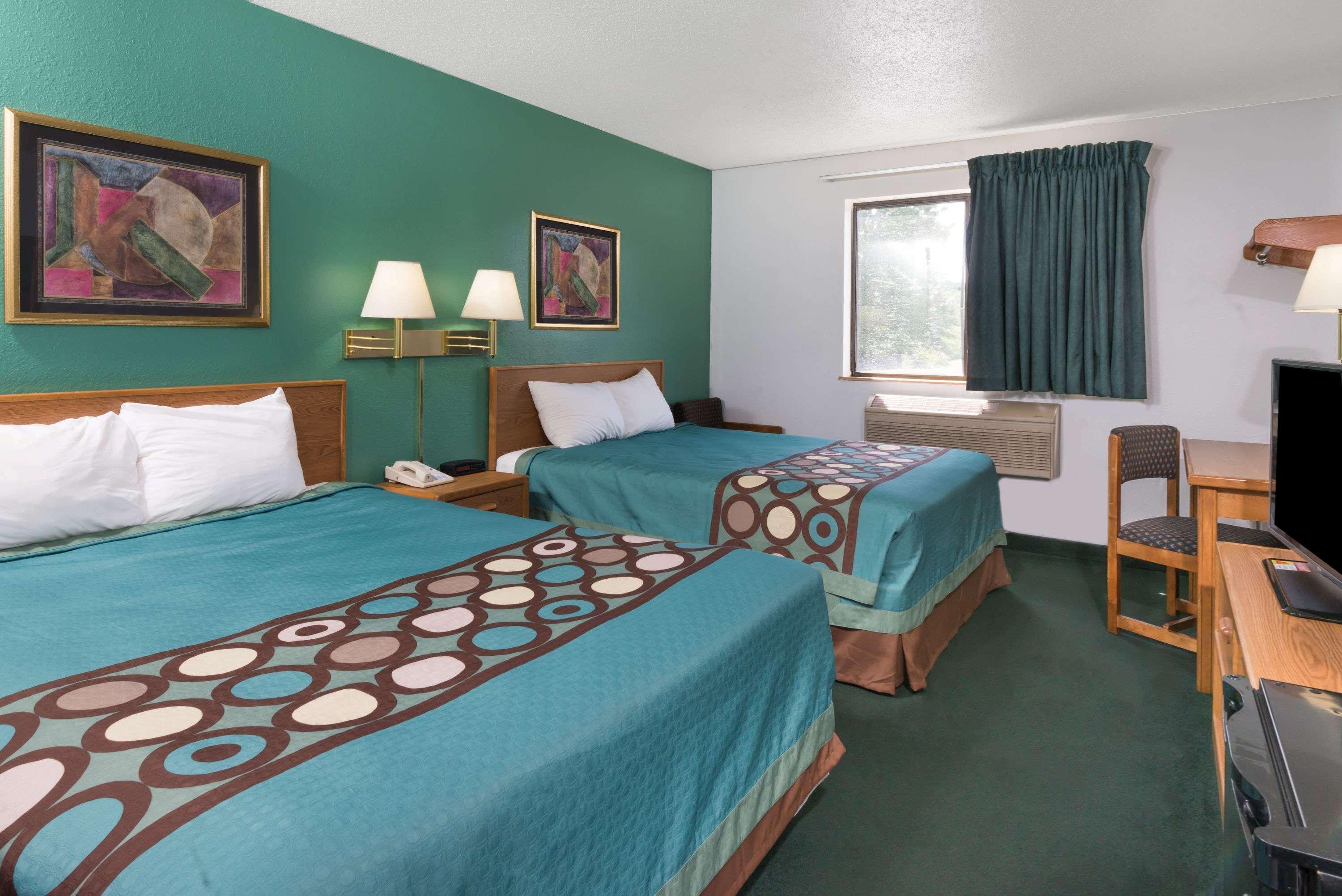 Super 8 By Wyndham New Stanton Hotel Luaran gambar